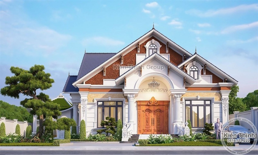 Mái Thái cao ráo, thanh thoát giúp làm nổi bật lên vẻ đẹp của hệ thức cột đồ sộ và các chi tiết trang trí ngoại thất tinh tế trong thiết kế biệt thự 1 tầng tân cổ điển.