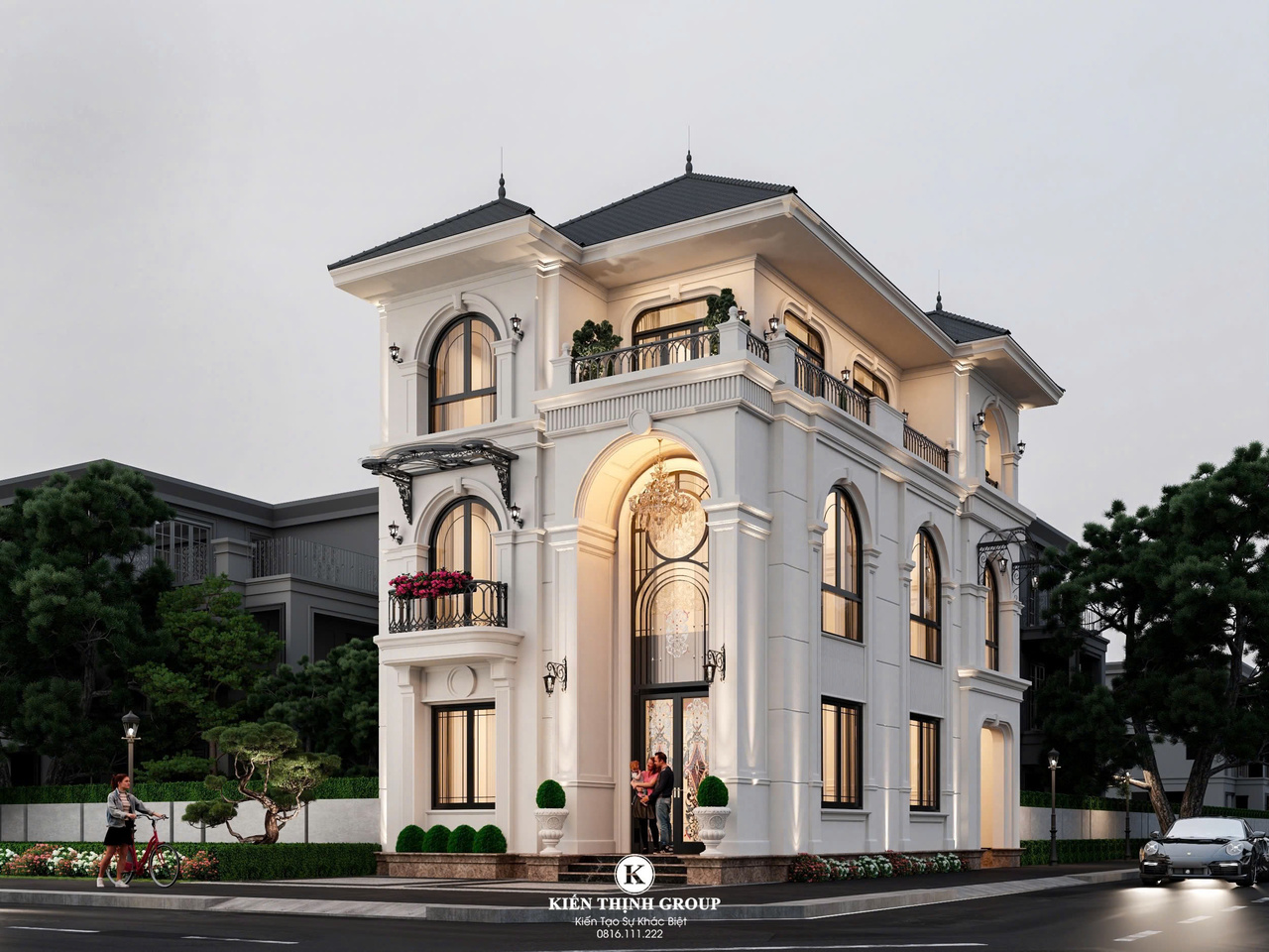 Mặt tiền ấn tượng với hệ cột vững chãi và cửa vòm kính hoa đồng sang trọng