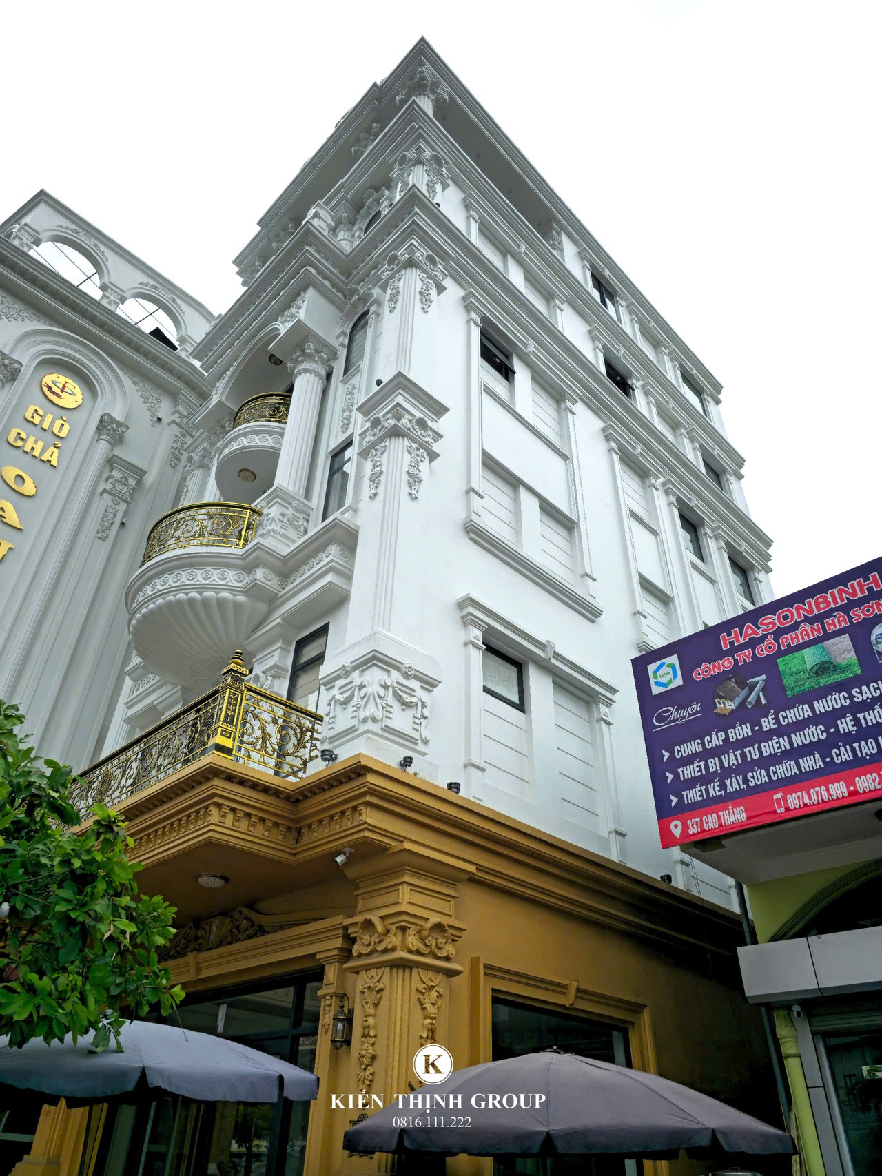 Hình ảnh góc nghiêng của ngôi biệt thự