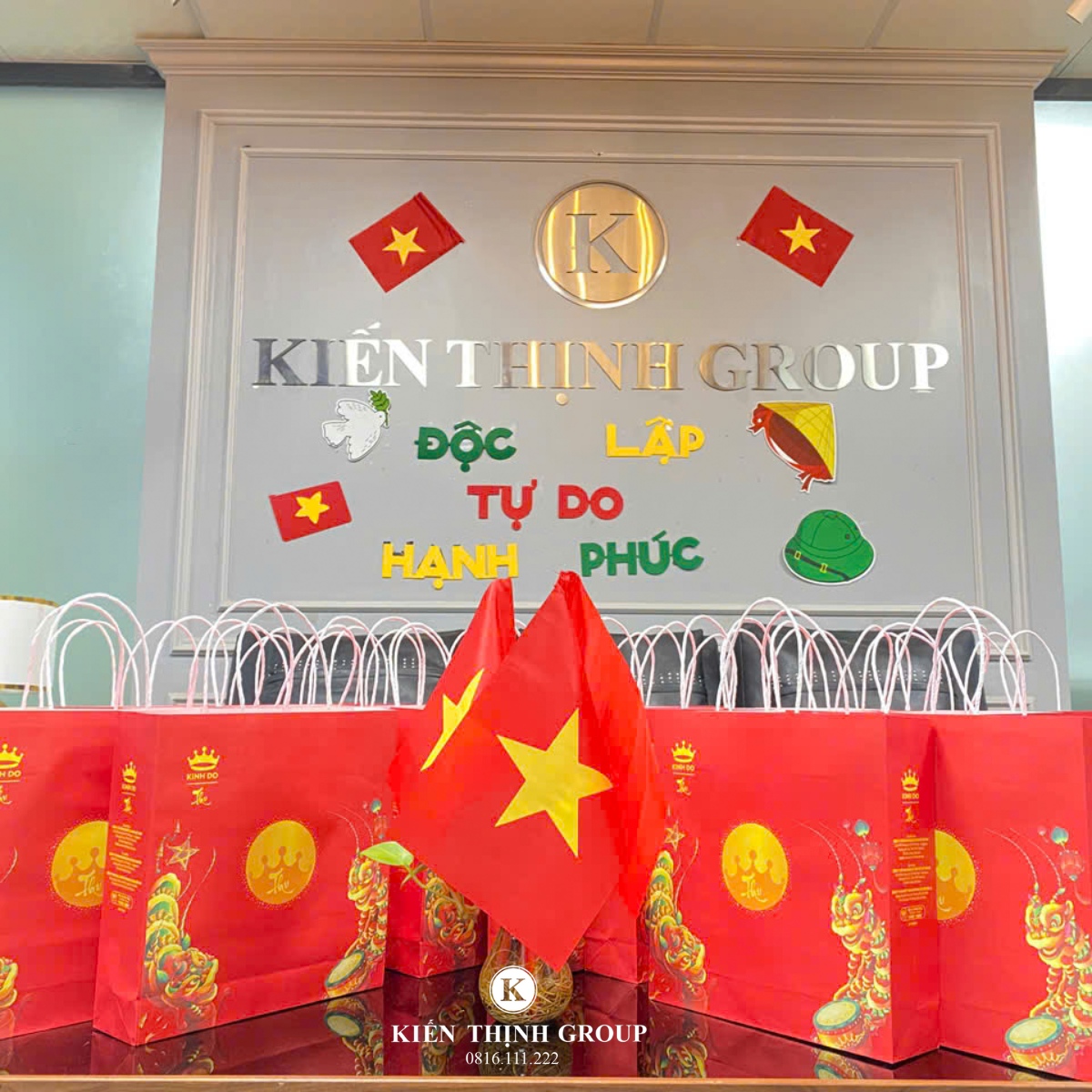 Hộp bánh Trung thu 2025 như lời tri ân chân thành của Kiến Thịnh Group dành cho nhân viên